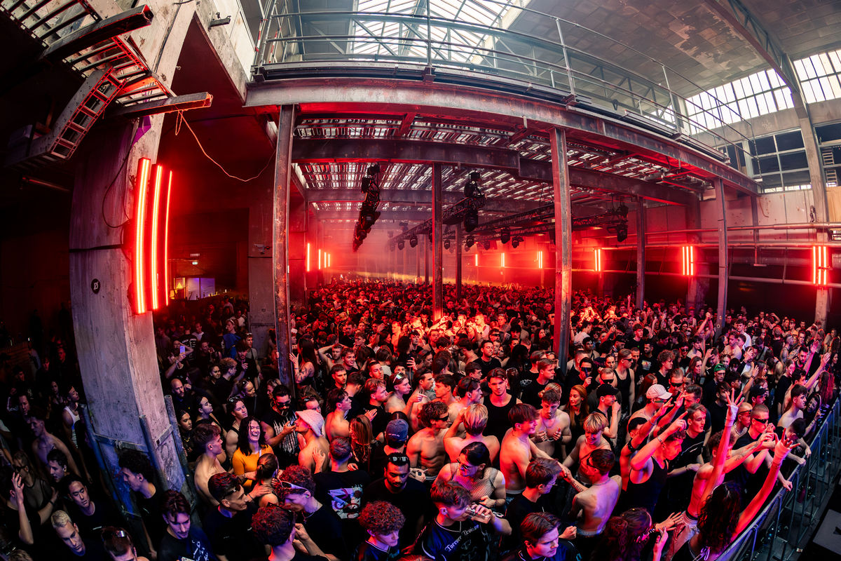 Loading... just a sec